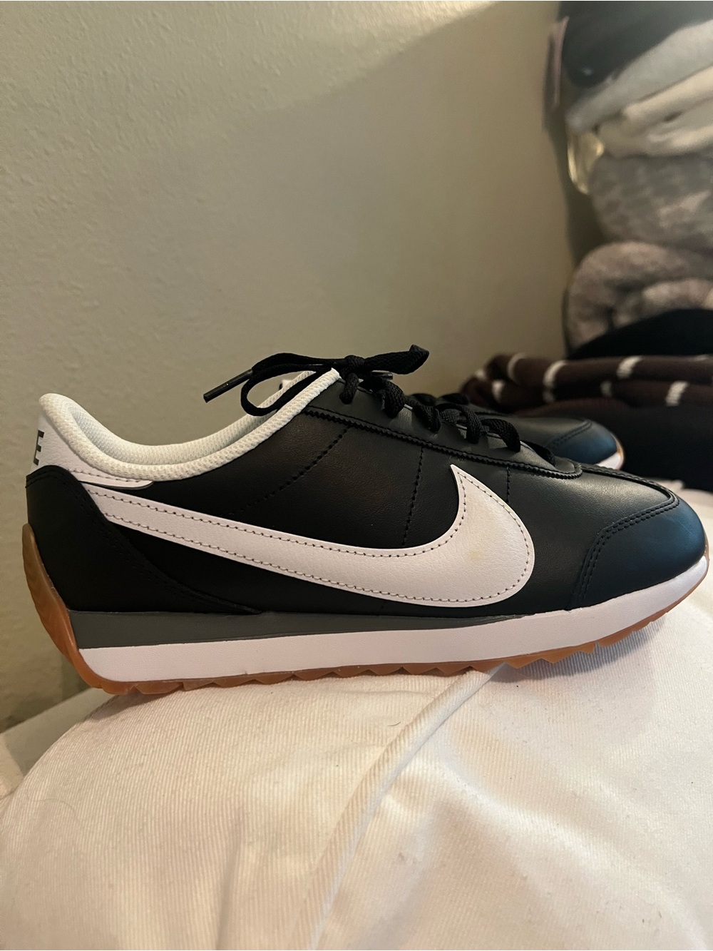 NEW Women’s Nike Pacific Sneakers
